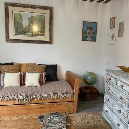 Apartament Studio Wanderlust Le Bar-sur-Loup Zewnętrze zdjęcie