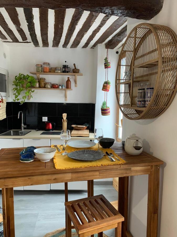 Apartament Studio Wanderlust Le Bar-sur-Loup Zewnętrze zdjęcie