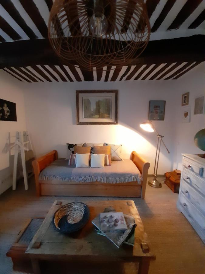 Apartament Studio Wanderlust Le Bar-sur-Loup Zewnętrze zdjęcie